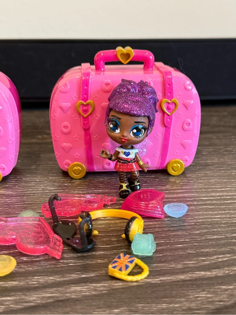 Hatchimals Pixies Vacay Style series by Spin Master 2.5”  suitcase accessories